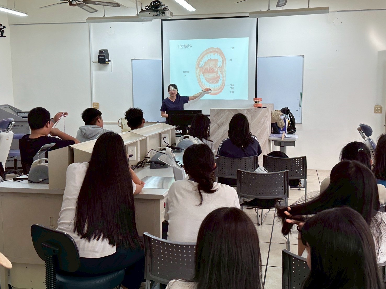 Link to 1212來義國中參訪