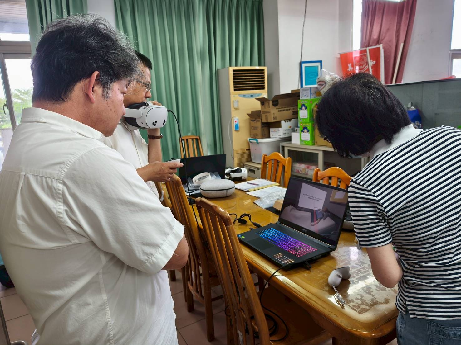 Link to Pvix VR長照虛擬實境醫護專業訓練系統